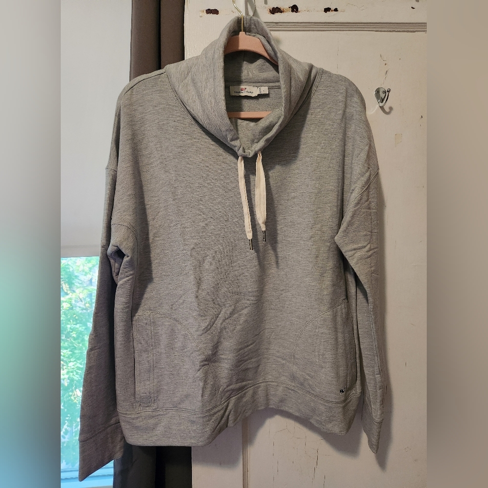 EUC women's L Vineyard Vines Funnel Neck Pullover